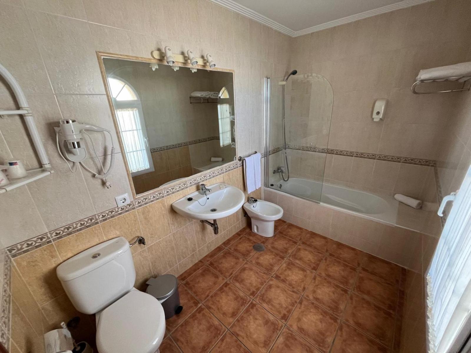 Apartamentos Turisticos Paraiso Andaluz Исла Кристина Екстериор снимка